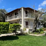 Apartament Ilias By Hotelius *